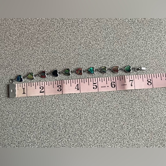 Vintage Heart Bracelet - Picture 7 of 7